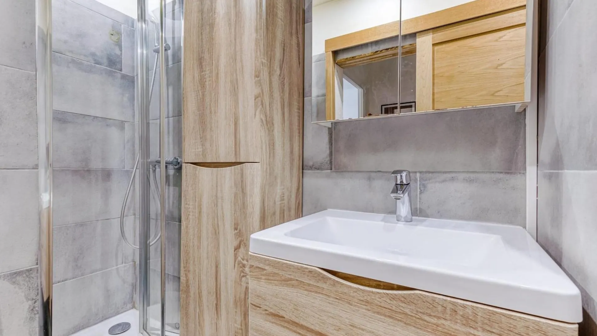 Nice 45 M Near Beaugrenelle Paris