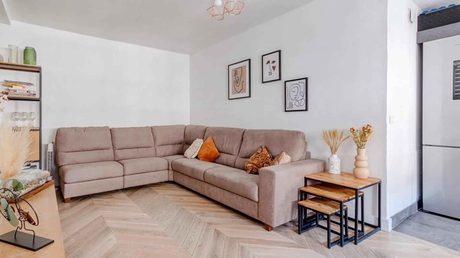 Nice 45 M Near Beaugrenelle Paris France